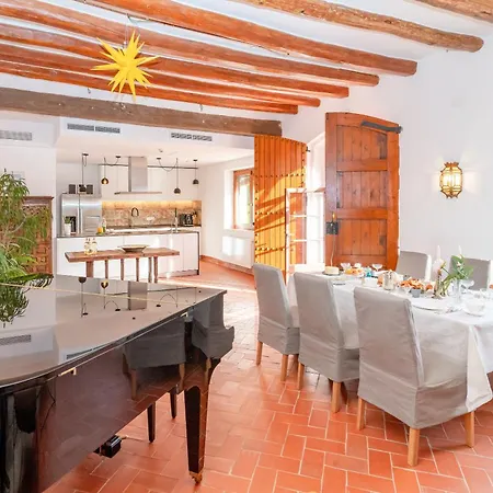 Gallinero - Familienfreundliches In Katalanischer Masia Apartment